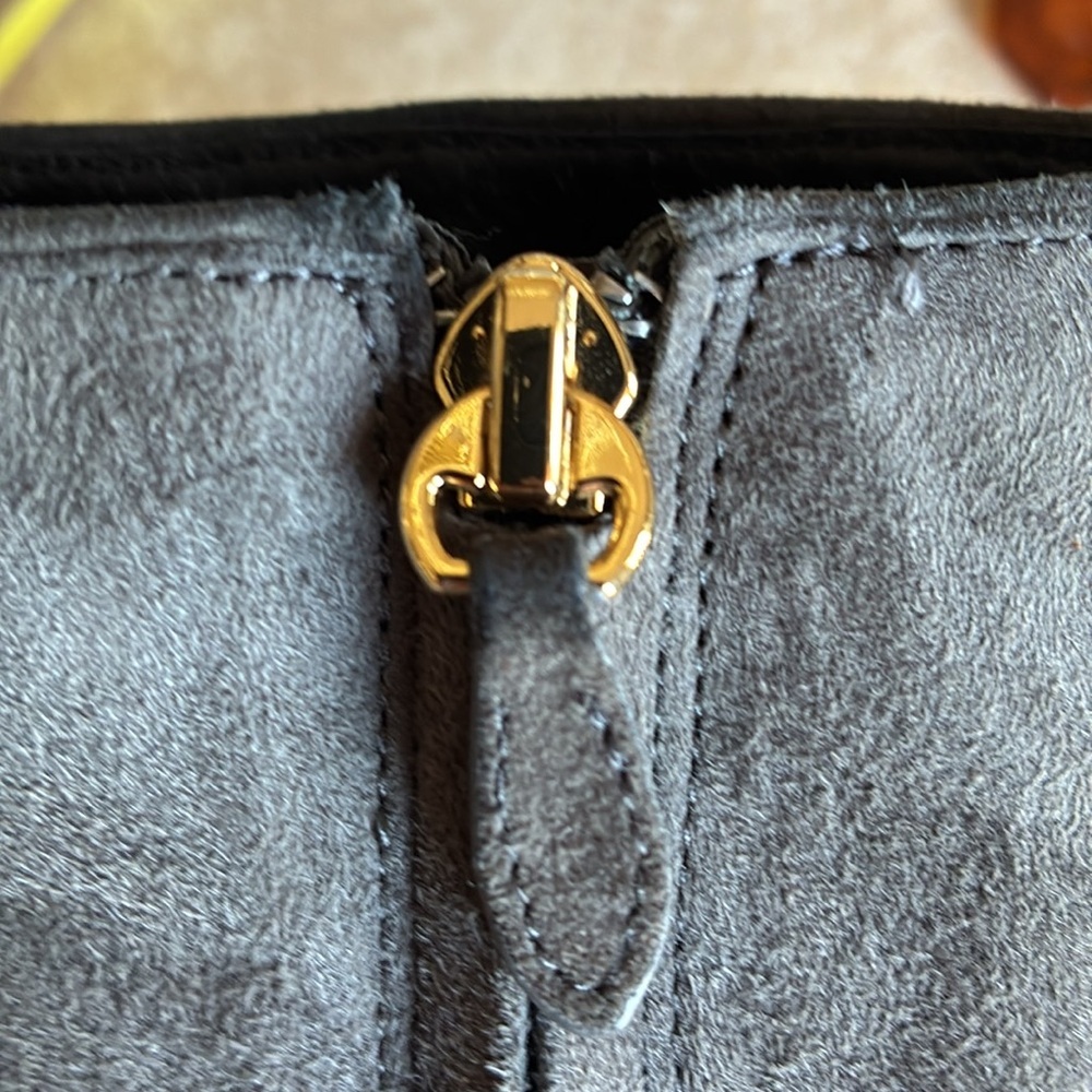 DIANE VAN FURSTENBERG grey suede ankle boot, inside zip, block heel 37.5 DVF - Picture 11 of 16